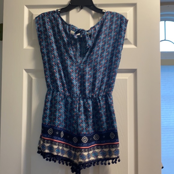 Short Sleeve Romper - Picture 2 of 2